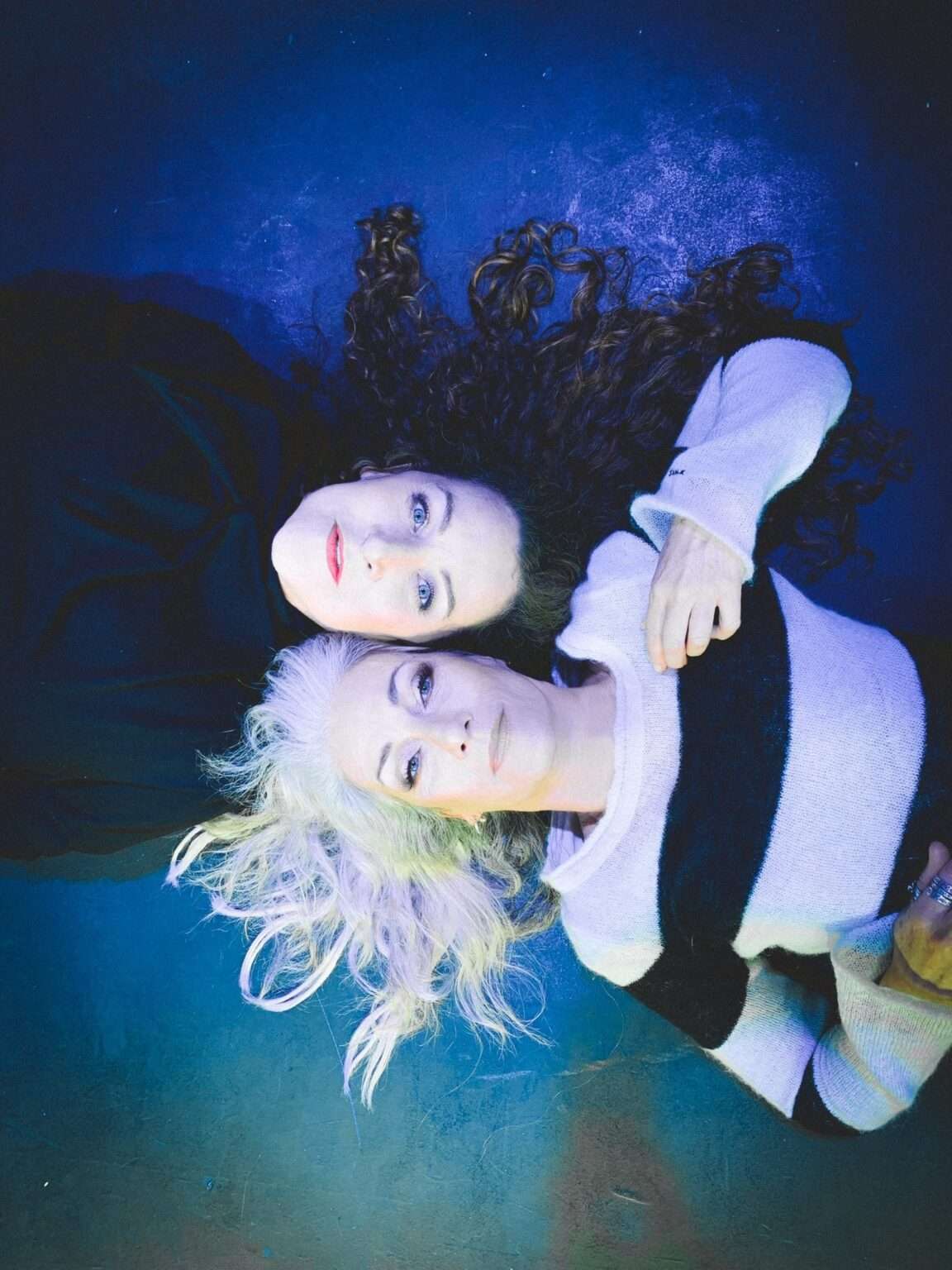 Wendy Matthews and Grace Knight performing a live Paul Simon tribute together on stage